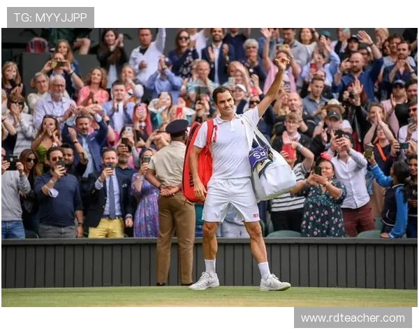 网球名将费德勒宣布正式退役 结束辉煌职业生涯