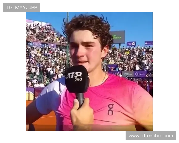 网球赛季新星崛起:年轻选手突破传统巨头主导局面引发热议 网球赛季新星崛起:年轻选手突破传统巨头主导局面引发热议