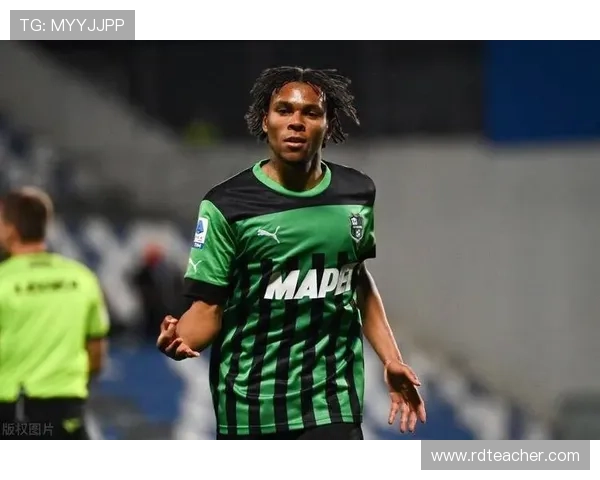 萨索洛足球俱乐部崛起之路：从意甲新军到强劲挑战者的成长历程