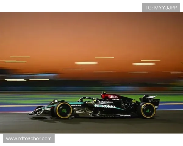 F1赛事最新动态：梅赛德斯车队签约新车手 力争2025赛季突破