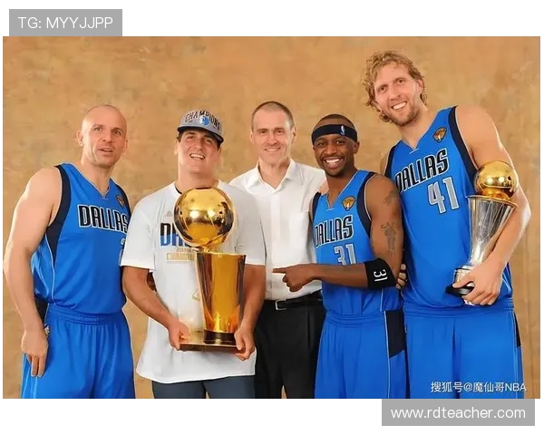 NBA焦点之战三巨头合体带队逆转再掀季中赛激烈争夺潮风云再起