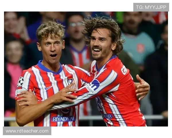 国家队绝杀晋级四强引爆球迷激情全场沸腾庆祝盛况不断上演全城热