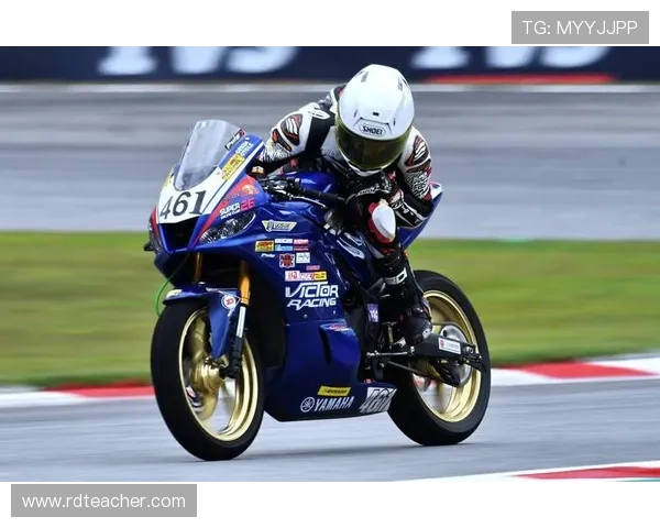 摩托车大奖赛赛季激战升级：世界冠军争夺白热化 新星崛起引关注