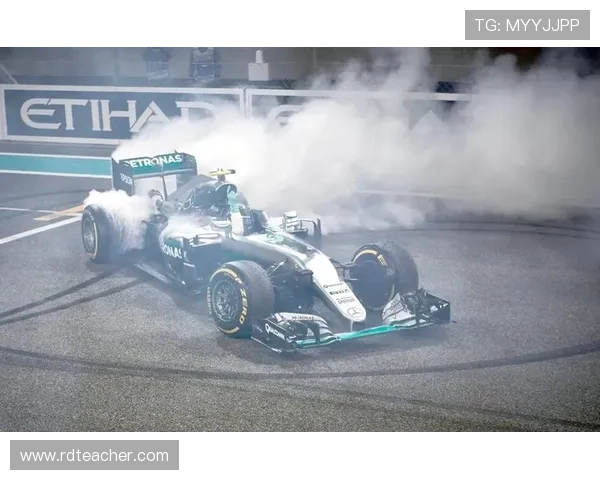 F1车队积分榜更新：新赛季前瞻与各队表现分析