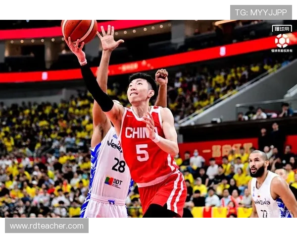 中国男篮新帅亮相备战亚洲杯年轻阵容冲击新突破球迷期待改革成效