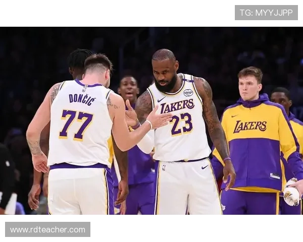 湖人勇士交易传闻再起联盟格局或迎新一轮震荡分析深度解读前景影响季后赛 湖人勇士交易传闻再起联盟格局或迎新一轮震荡分析深度解读前景影响季后赛