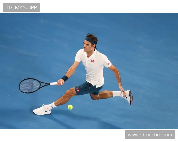 费德勒退役五年后回归网球赛场 传奇再现惊艳众人